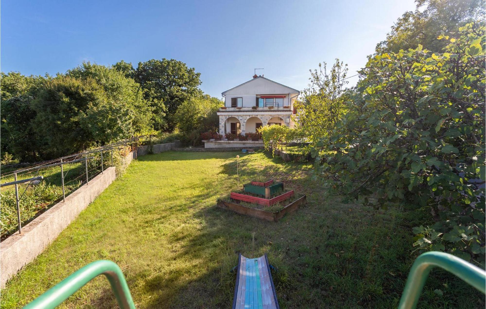 Beautiful Apartment In Malinska With Wifi Bagian luar foto